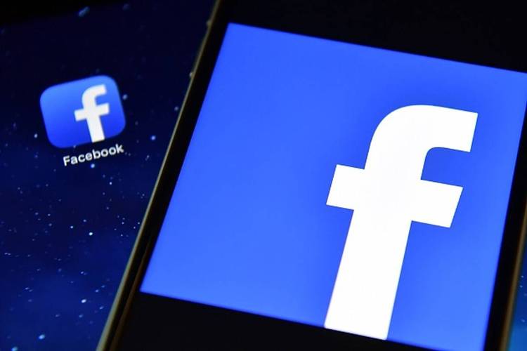 Meta Develops Facebook VR Travel Experience 